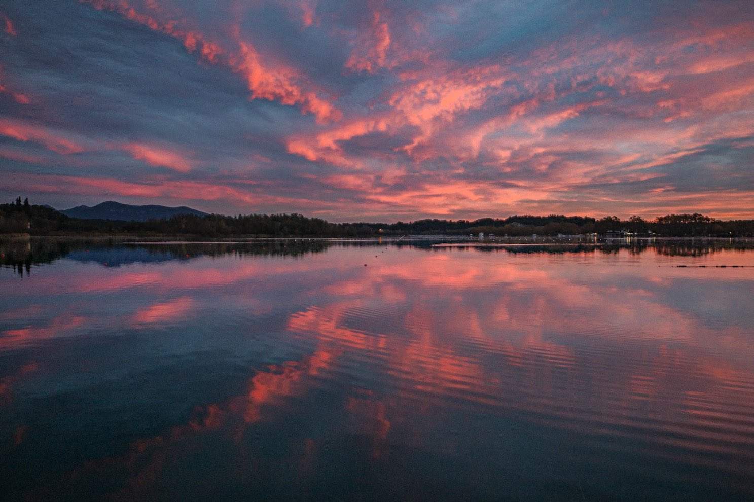 Un frente activo traerá el frío a Catalunya: ¿dónde y cuándo lloverá este domingo?