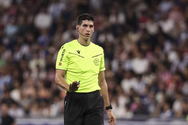 Árbitro Mateu Busquets Ferrer / Foto: Europa Press Árbitro Mateu Busquets Ferrer / Foto: Europa Press