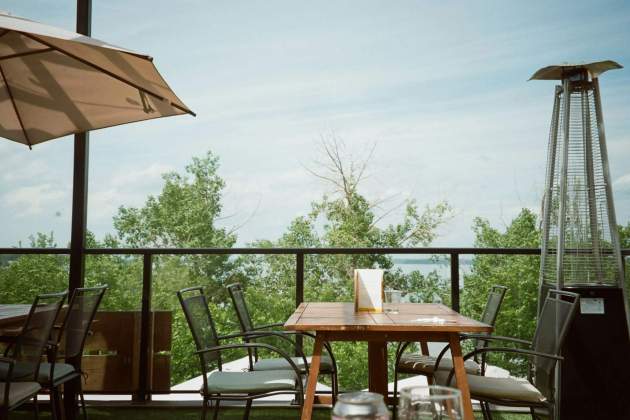 ¿Me pueden cobrar más por la terraza? / Foto: Unsplash ¿Me pueden cobrar más por la terraza? / Foto: Unsplash