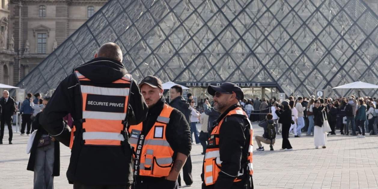 Seguridad museo Louvre / EP