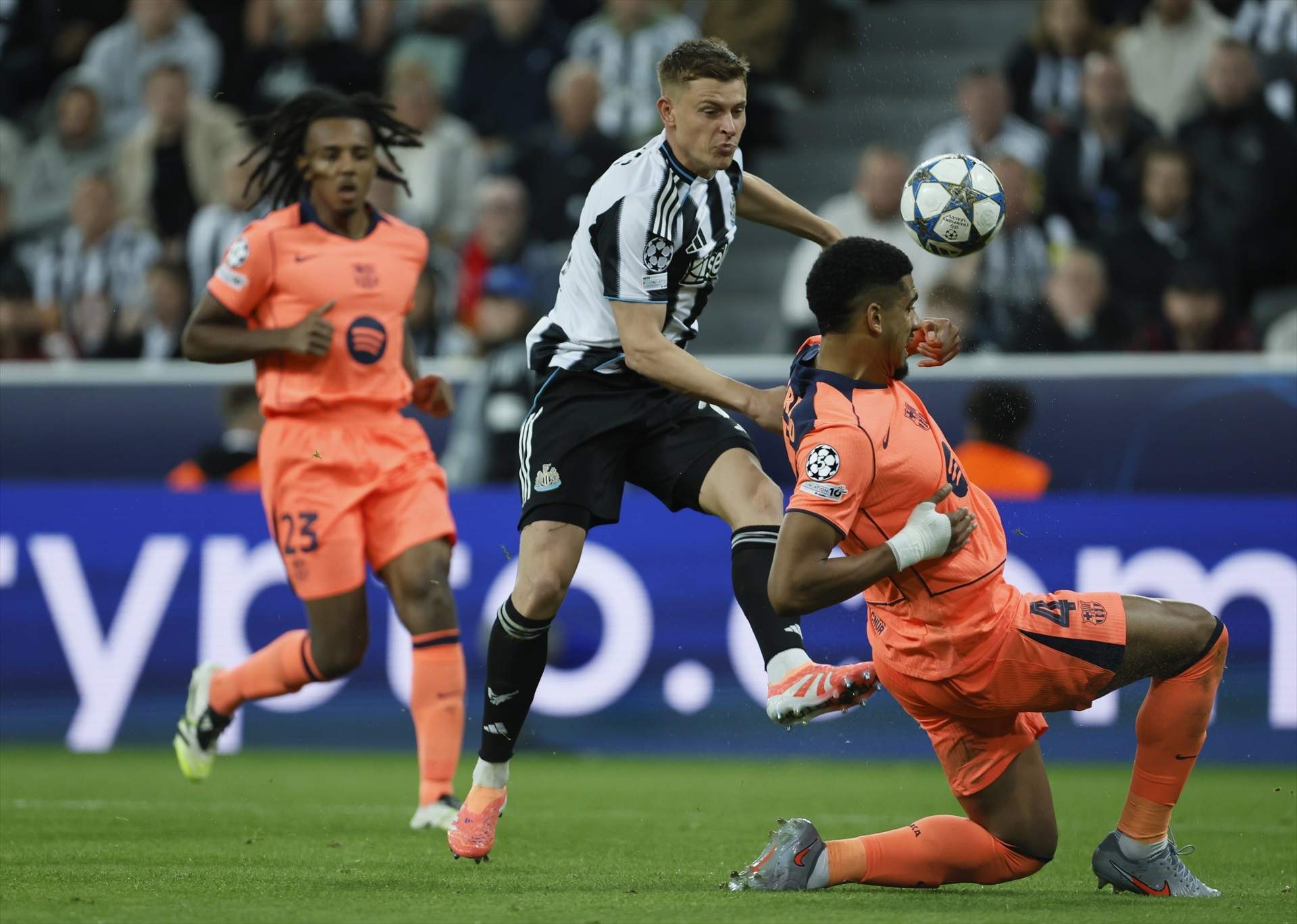 La dada que evidencia el problema defensiu del Barça: no passava des de l’era Koeman