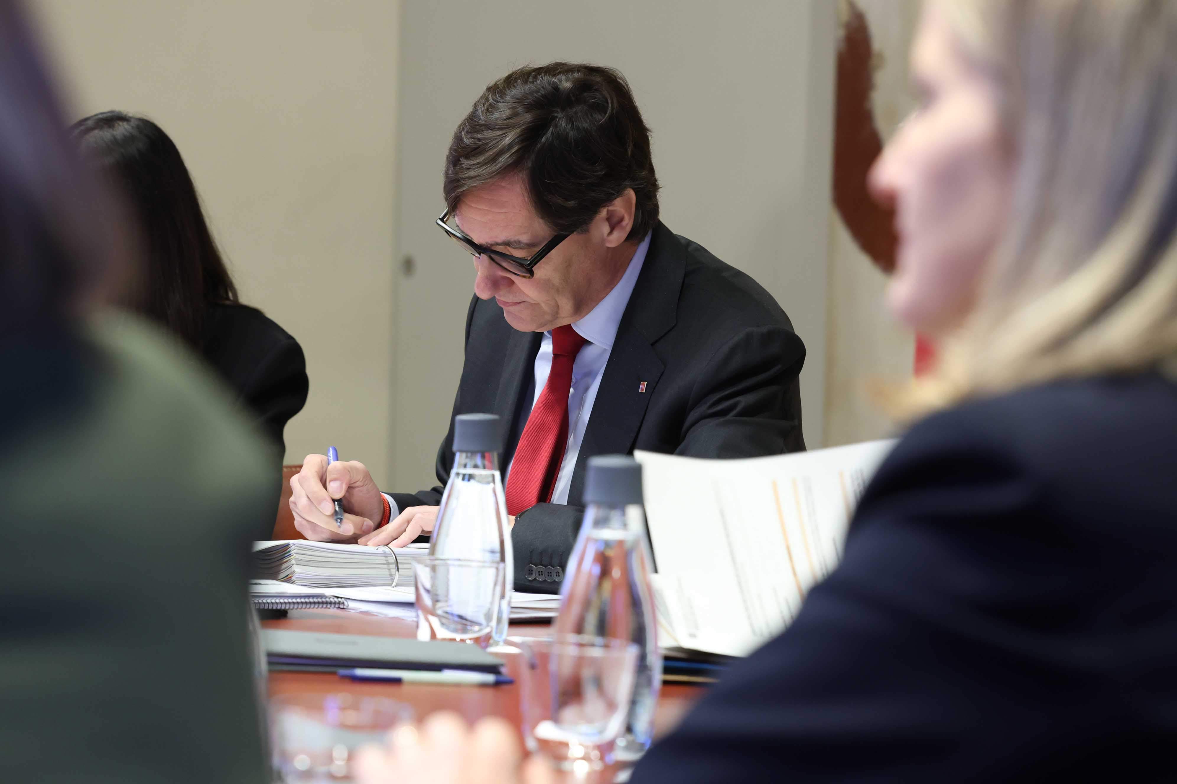 El Govern es resigna a aparcar la negociació de pressupostos fins a tenir l'acord amb Montero pel finançament