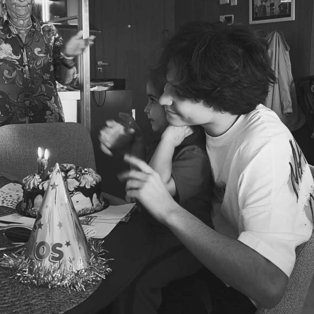 Jan Orozco el dia del seu aniversari amb la seva germana Antonella   Instagram