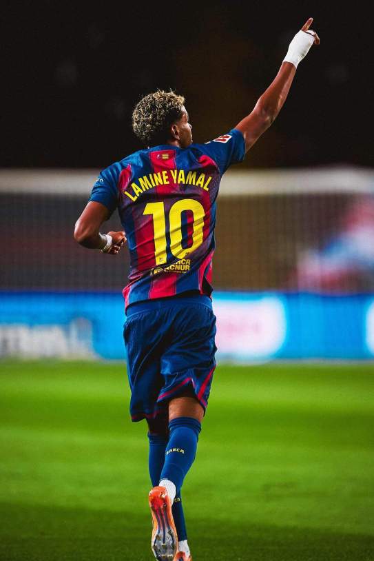 lamineyamal 1762116531 3757228245507440179 4192705782