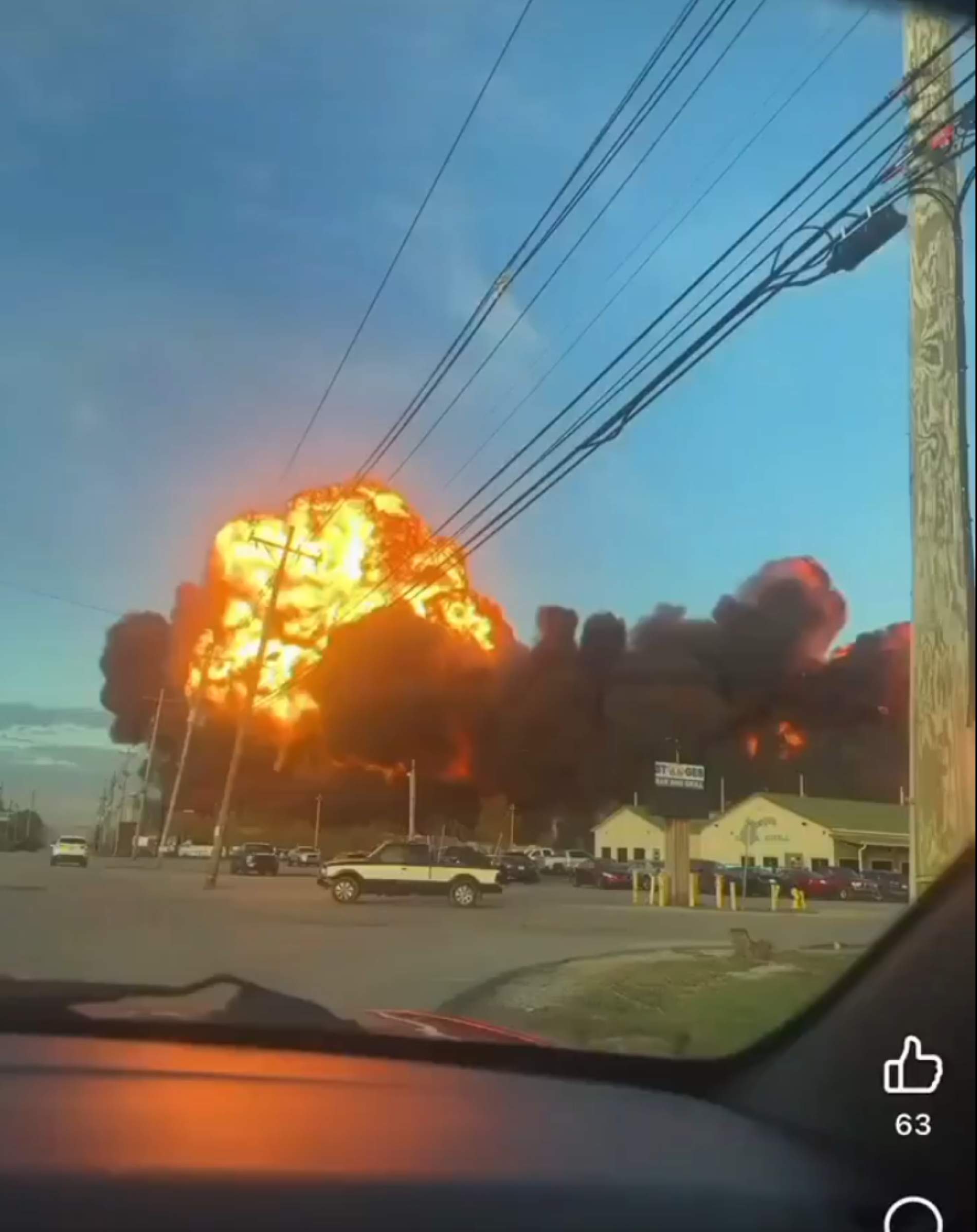 Imatges impactants de l'accident d'un avió de càrrega a Kentucky: almenys set morts