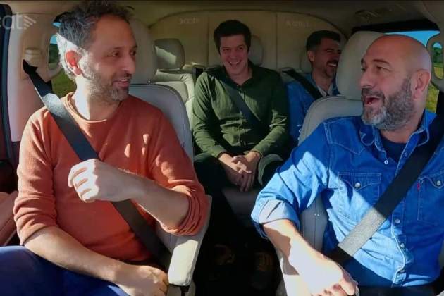 El grupo con Llucià Ferrer   3Cat