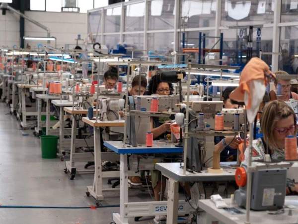 La marca de tubulars Buff té més de 300 treballadors a Igualada (Barcelona) La marca de tubulars Buff té més de 300 treballadors a Igualada (Barcelona)