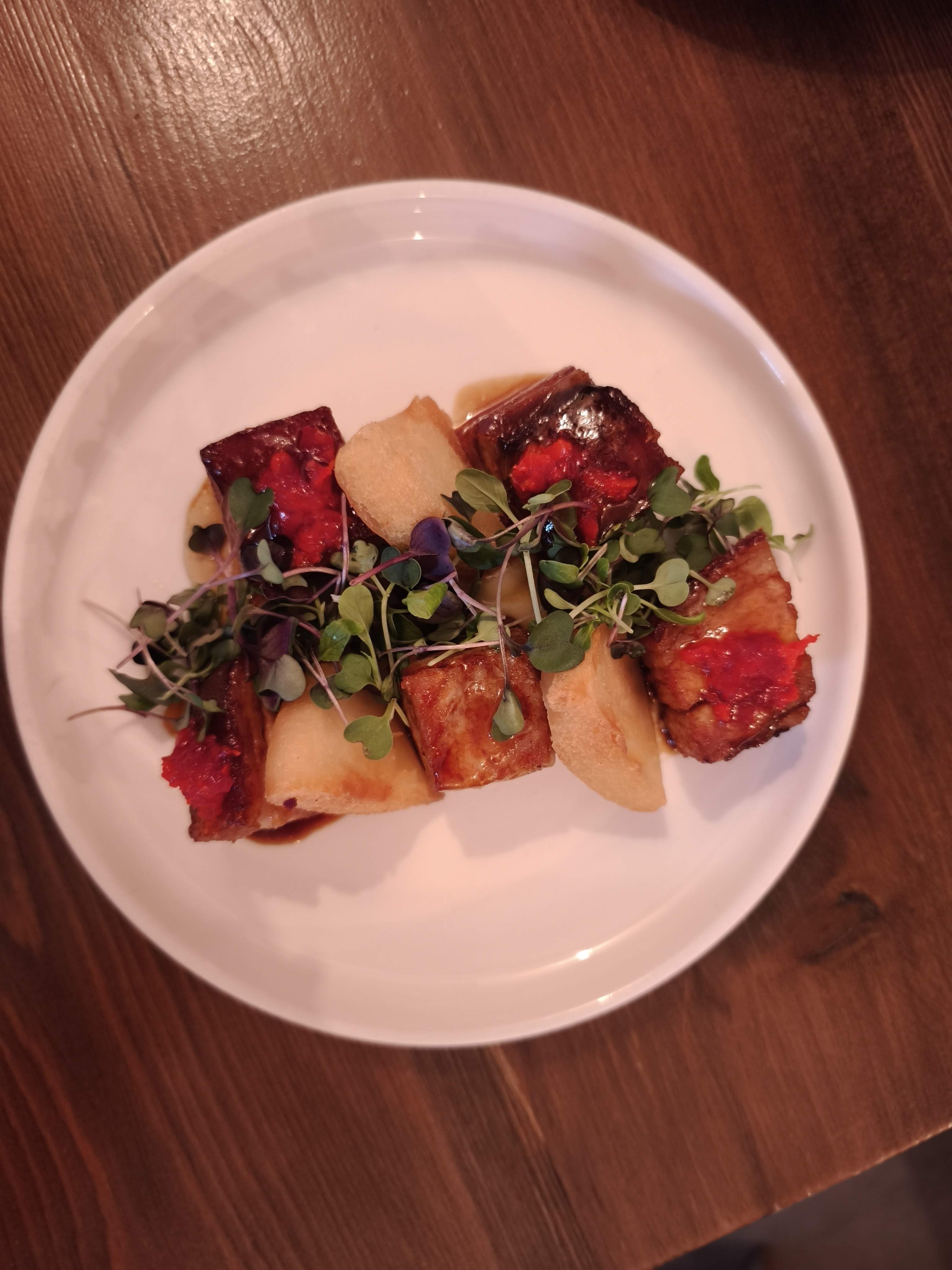 Panceta con bao frito