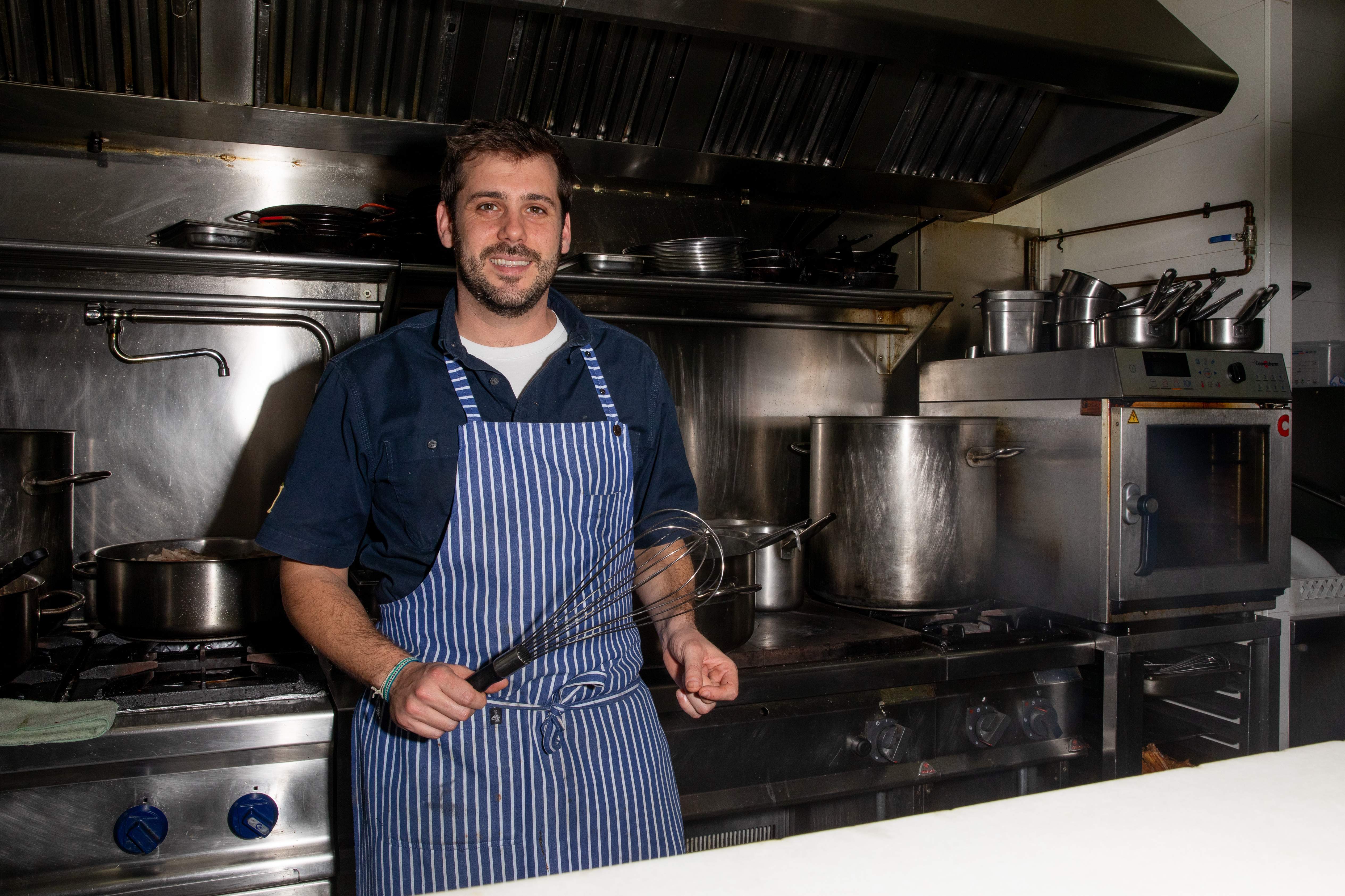 El restaurante a tocar del mercado de Sant Antoni que lo peta cada día: buena cocina y trato excelente