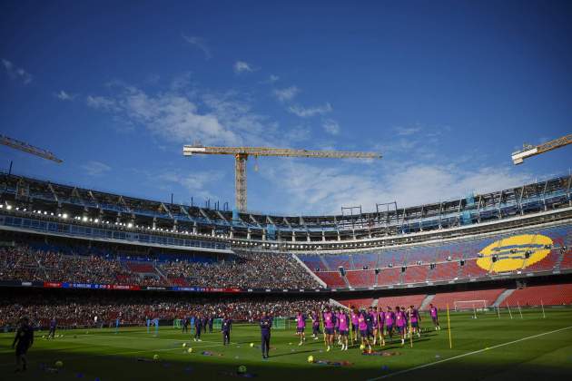 16. entrenament fc barcelona spotify camp nou 16. entrenament fc barcelona spotify camp nou