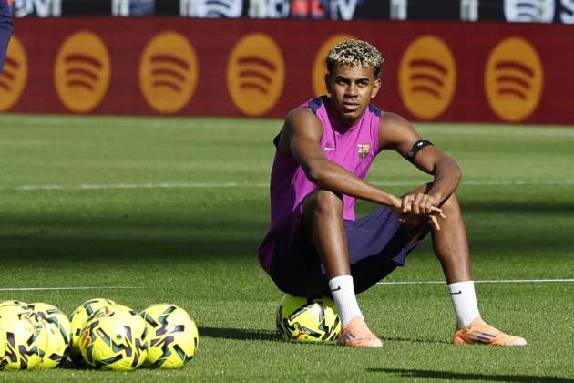 Lamine Yamal Entrenamiento Barça Spotify Camp Nou EFE Lamine Yamal Entrenamiento Barça Spotify Camp Nou EFE