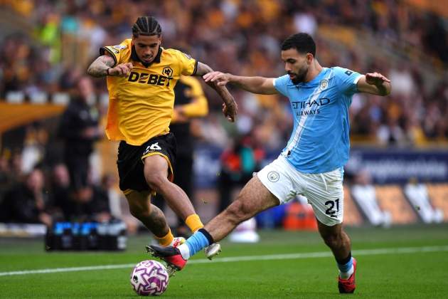 Ki‑Jana Hoever Rayan Aït Nouri Wolverwhampton Wolves Manchester City / Foto: dpa - Bradley Collyer