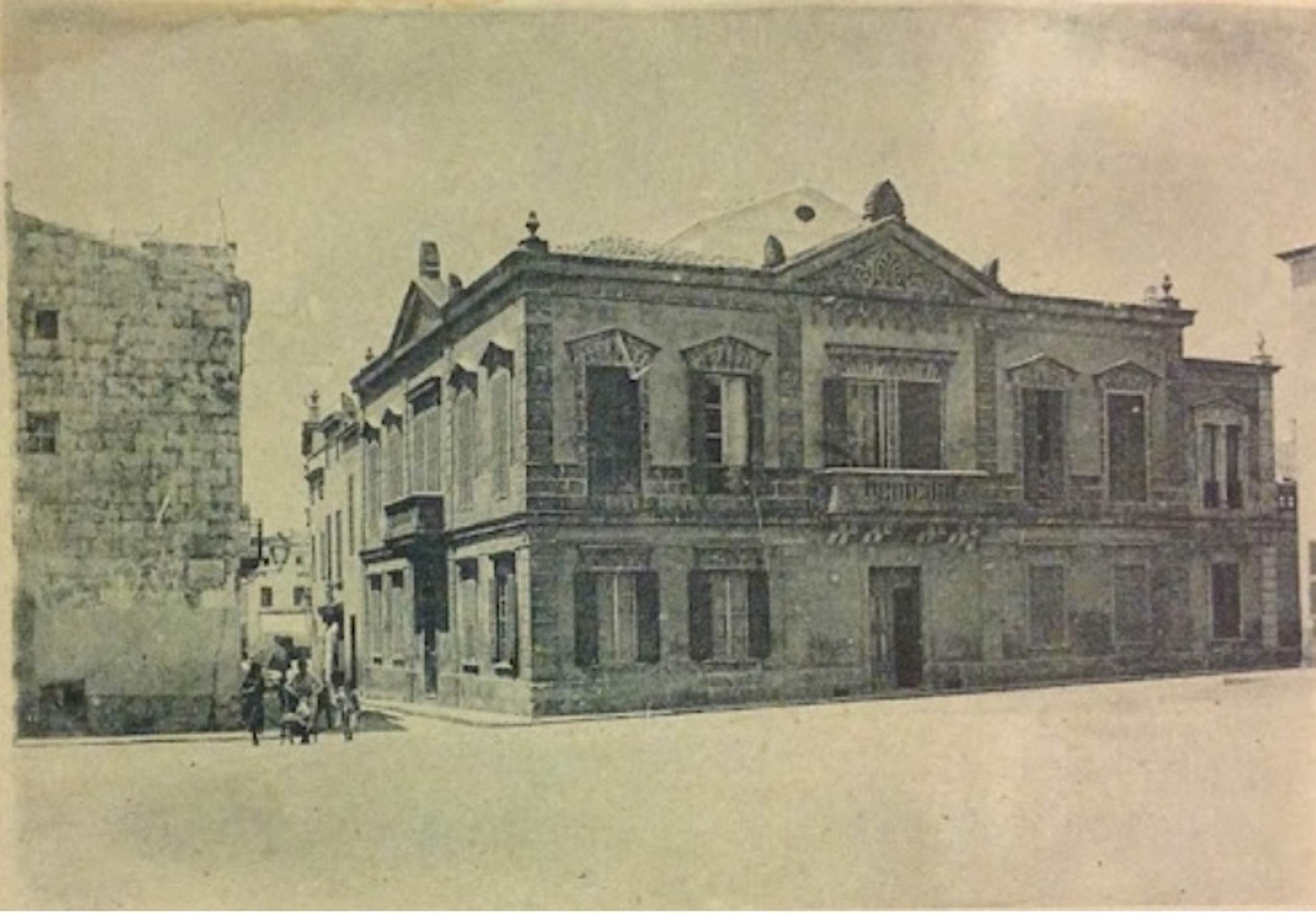 150 años de la inauguración del Teatre des Born de Ciutadella