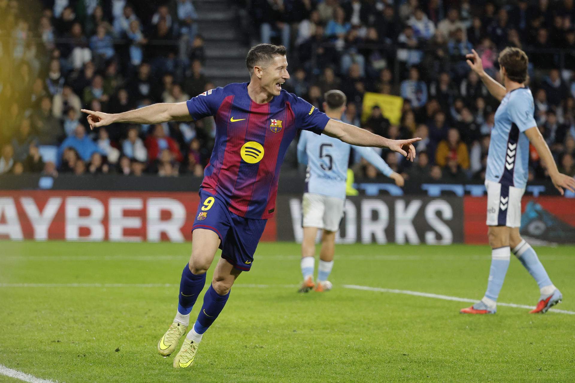 Lewandowski está muy dolido por las críticas, algunas muy duras, que salen de dentro del vestuario del Barça