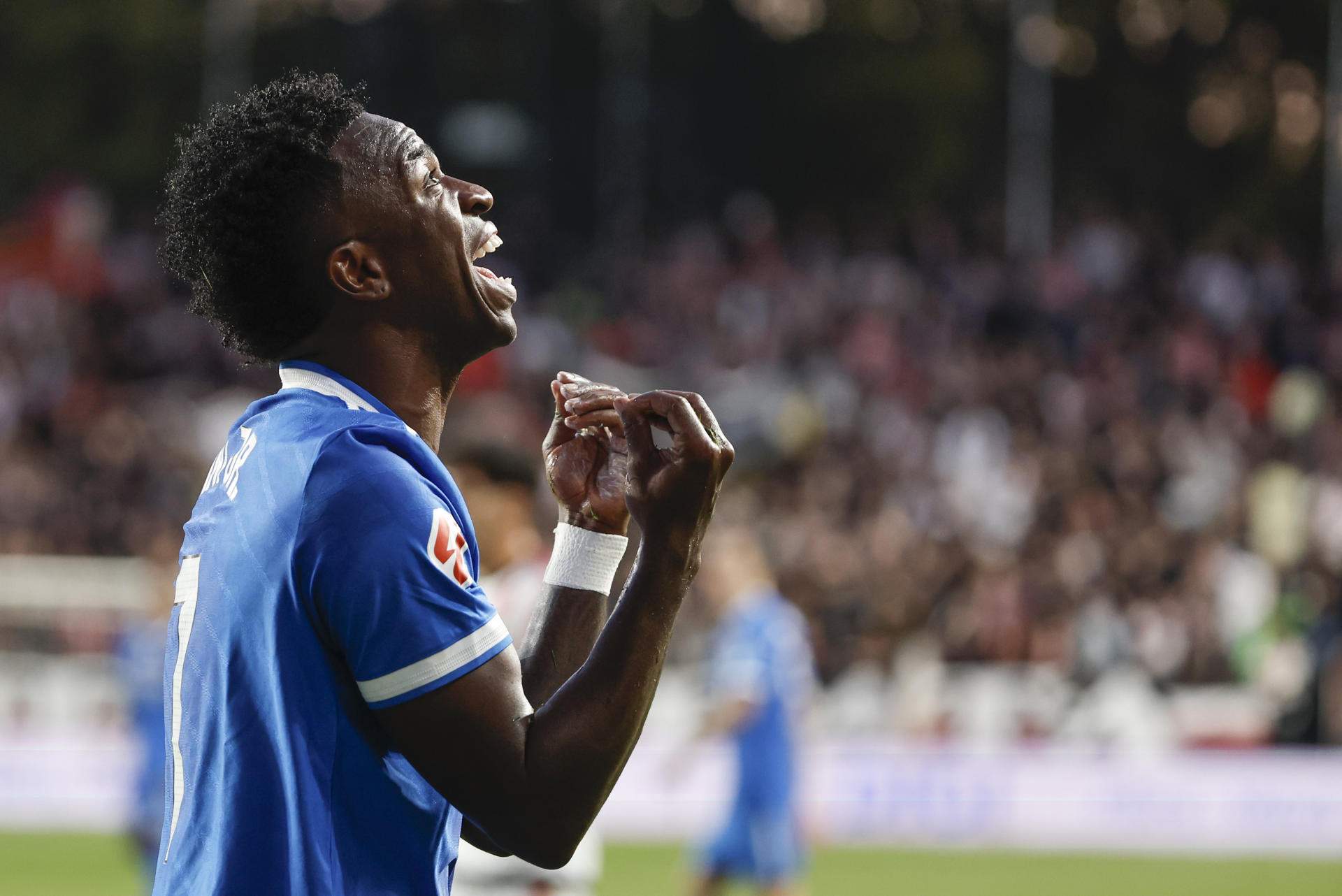 Vinícius es torna a encendre i s'encara amb l'afició del Rayo Vallecano: "Heu pagat per veure'm"