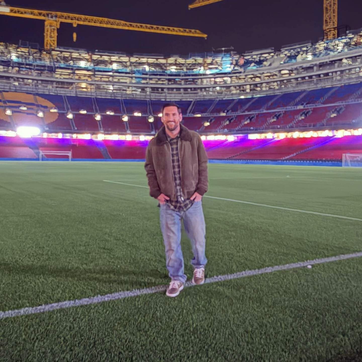 Un retorn d'incògnit: tots els detalls de la visita sorpresa de Leo Messi a l'Spotify Camp Nou