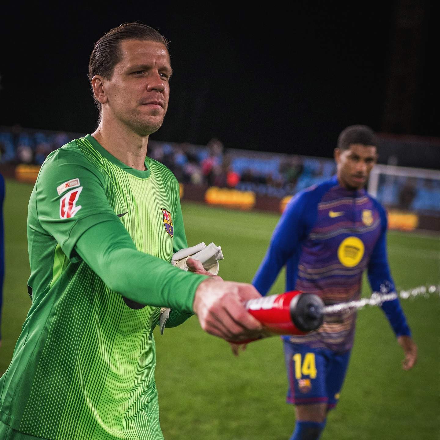 Ningú ho esperava, però Szczesny causa el primer conflicte d'opinions al vestidor del Barça