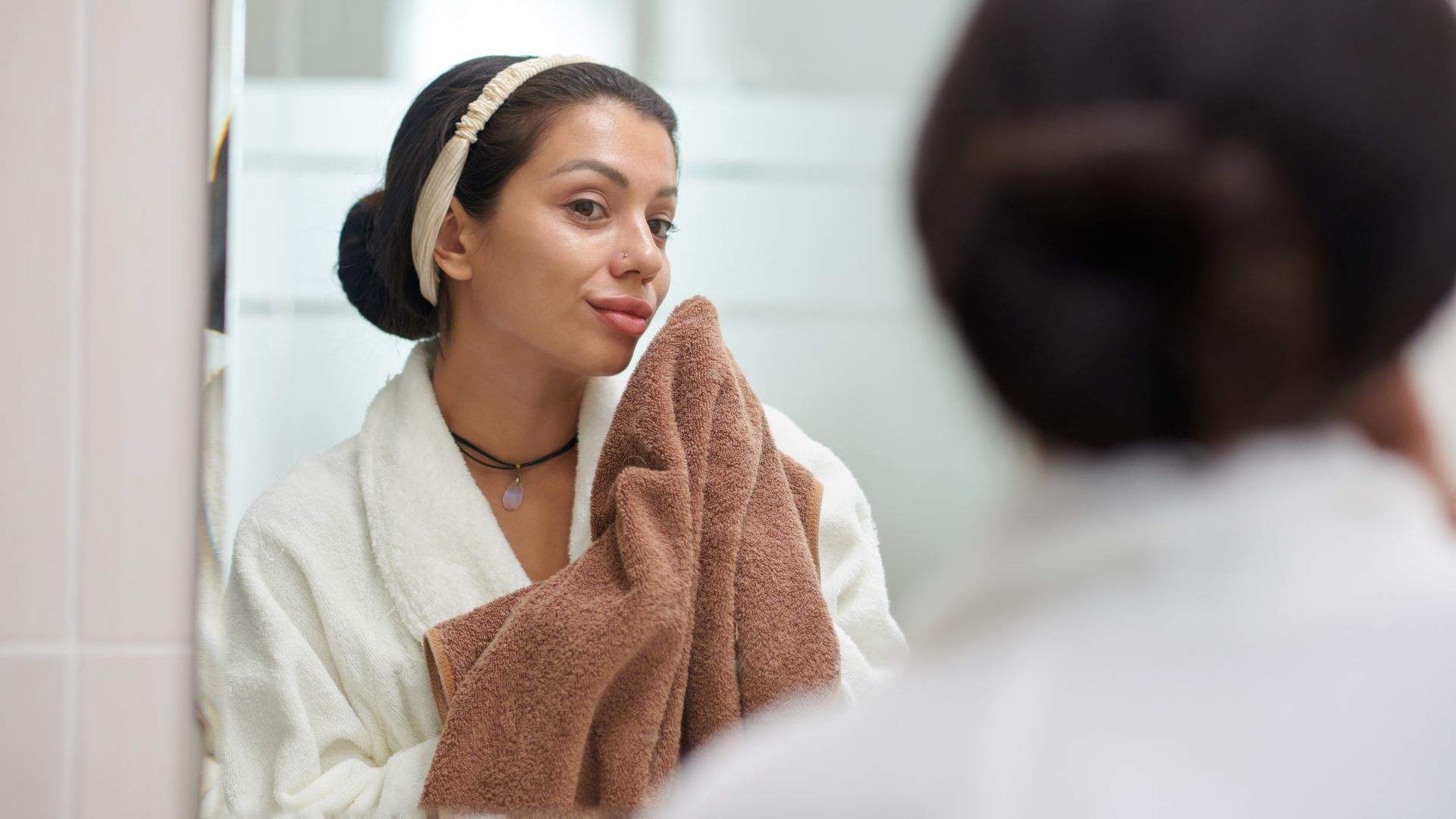 Las toallas no se deben cambiar cada quince días ni una vez al mes: los expertos revelan cuándo lavarlas