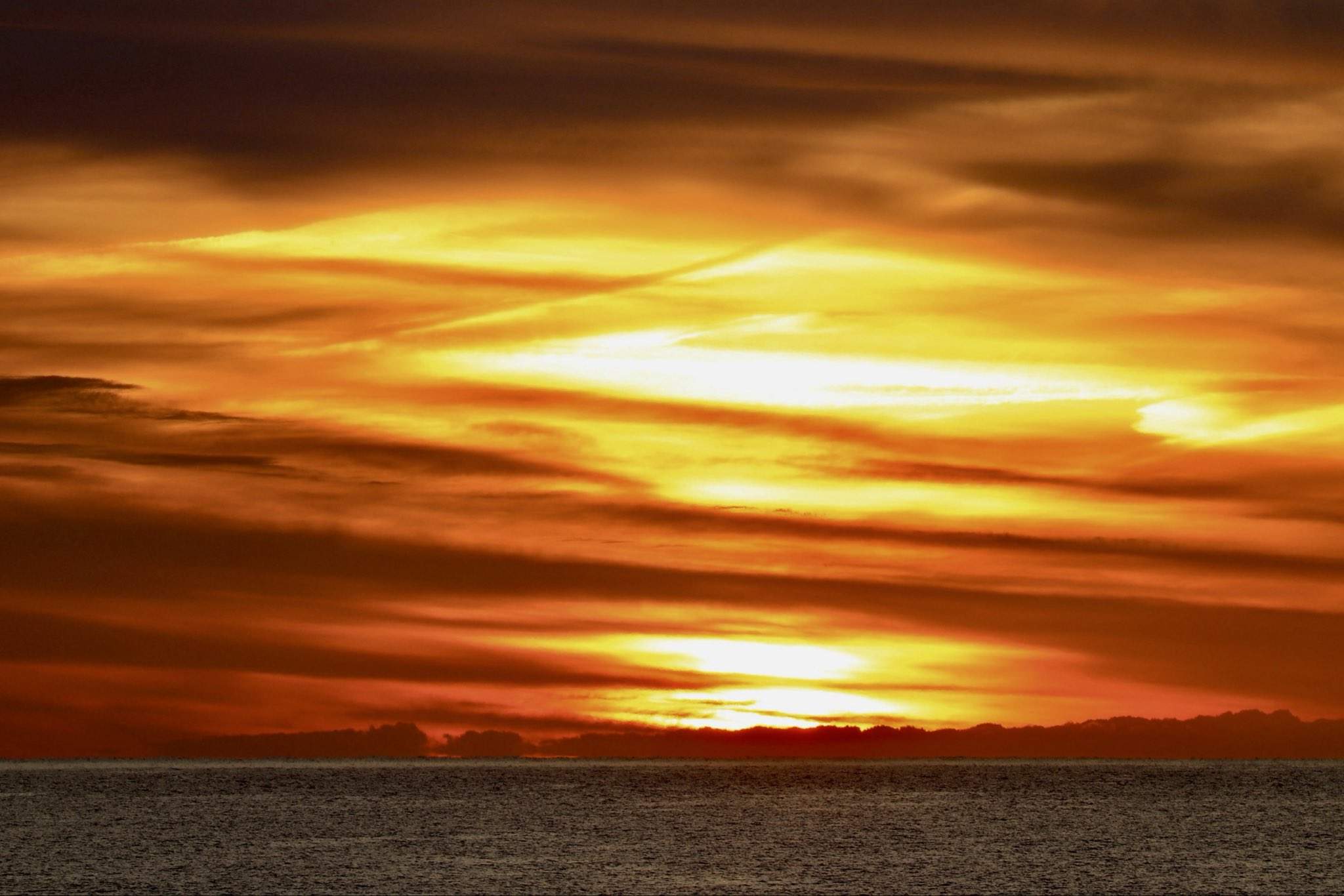 Llega a Catalunya una intrusión cálida: subida de los termómetros y calima por el Veranillo de San Martín