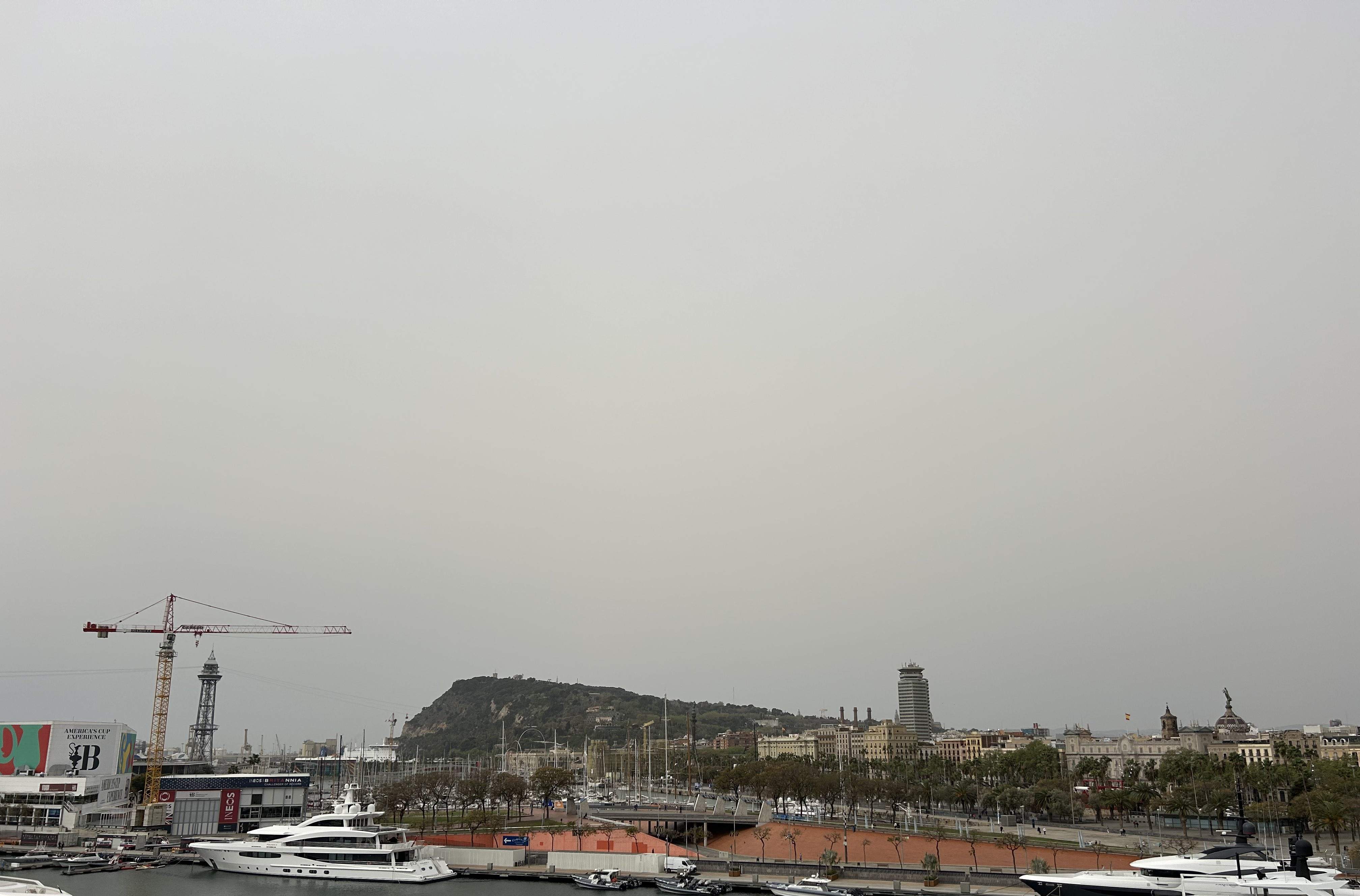 La borrasca Clàudia afectarà Catalunya amb una invasió de pols sahariana i temperatures càlides