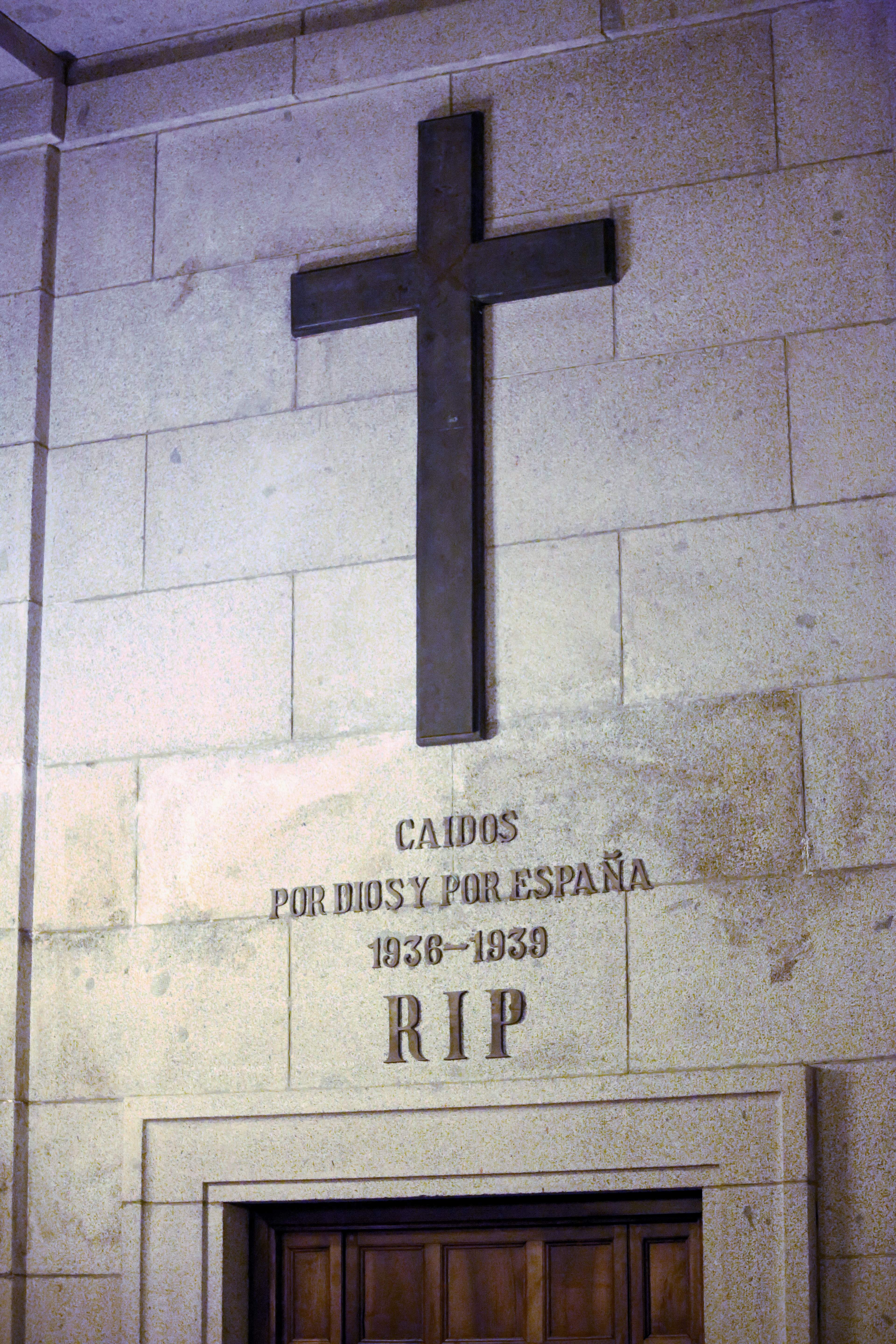 Crítica al proyecto de resignificación del Valle de los Caídos: "Gastarán 30 millones para blanquear a Franco"