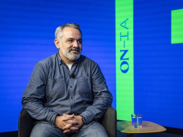 Entrevista Albert García, ONIA / Foto: Carlos Baglietto