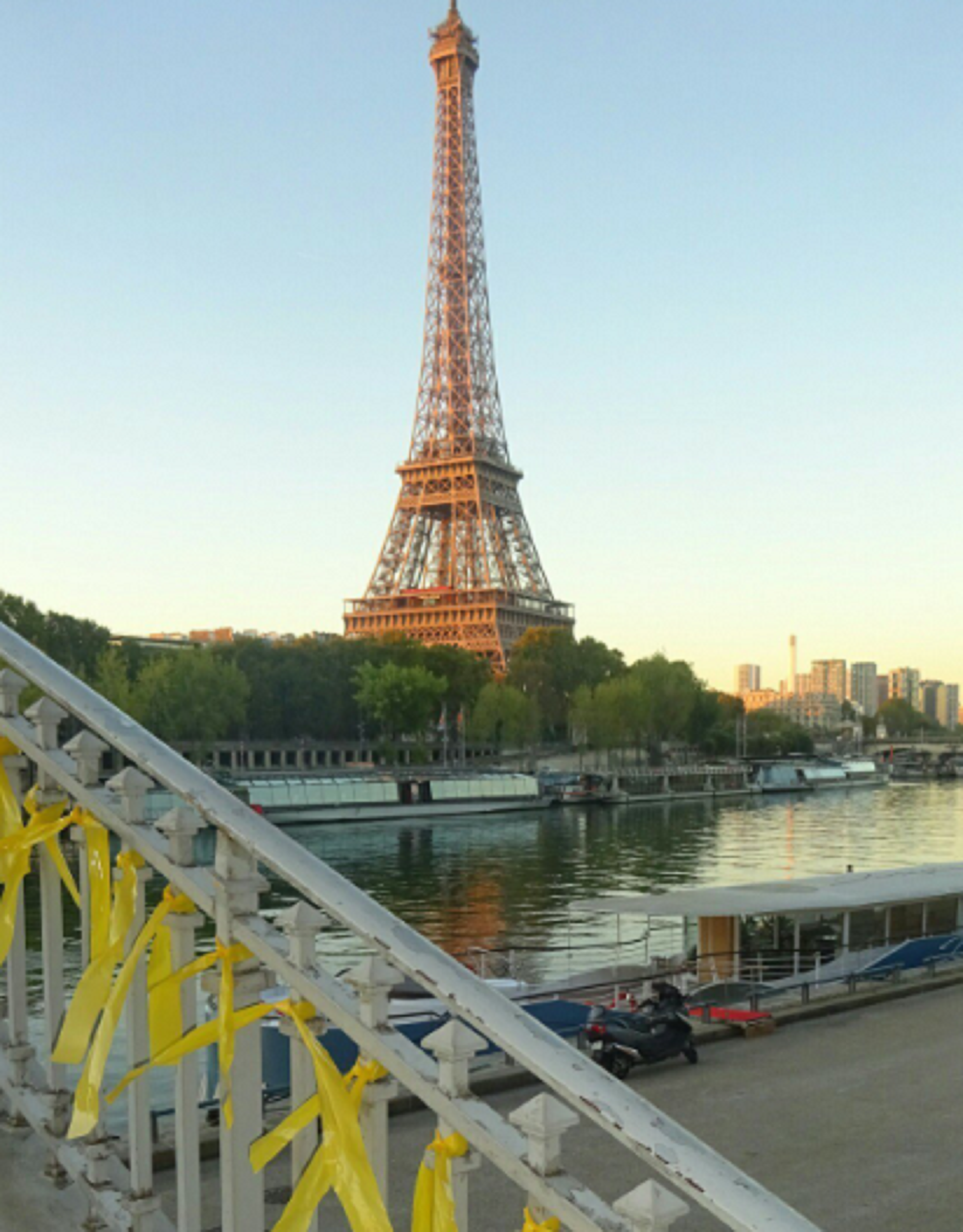 La conmemoración del 1-O llega a París
