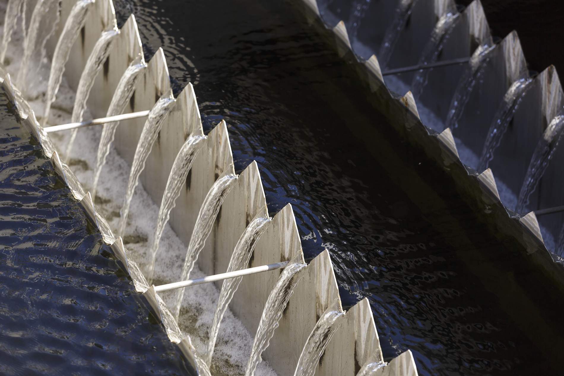 Tratamiento avanzado para la regeneración de las aguas residuales Tratamiento avanzado para la regeneración de las aguas residuales