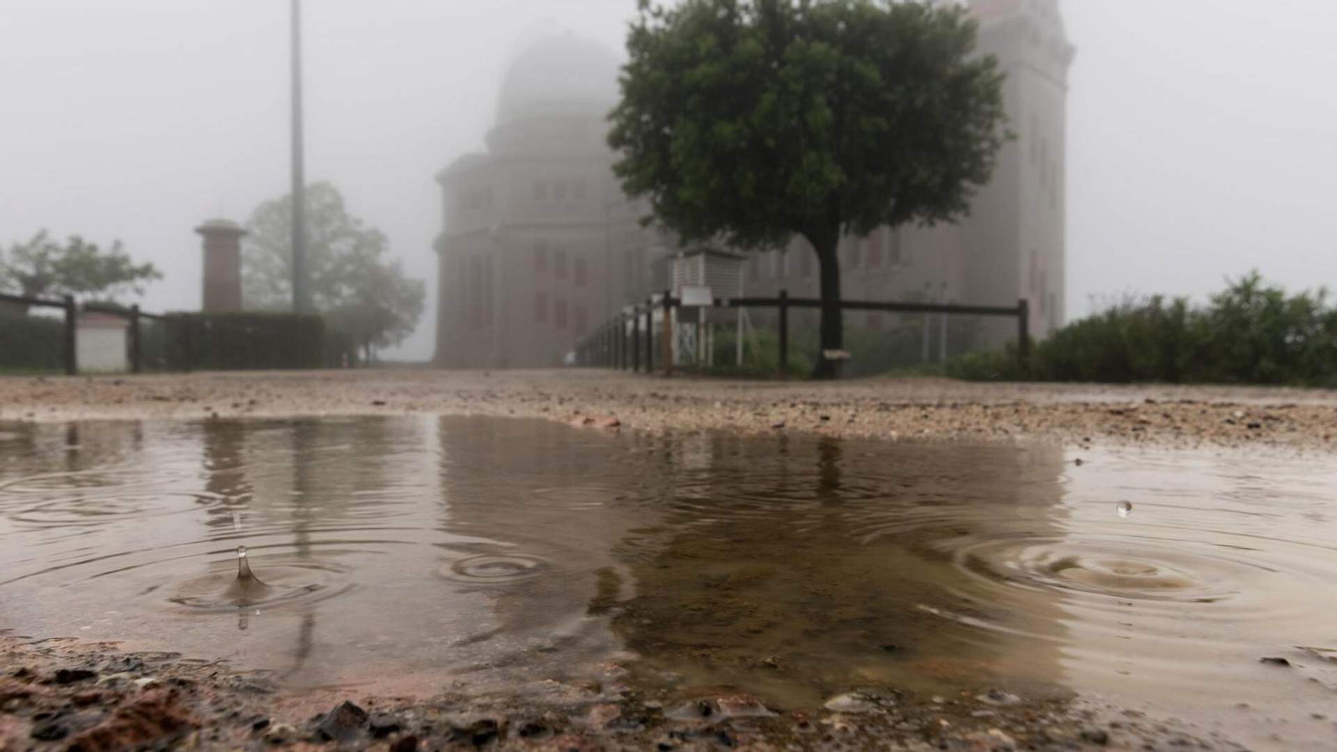 Canvi de temps sobtat a Catalunya per un front amb pluges de fang i alguna tempesta