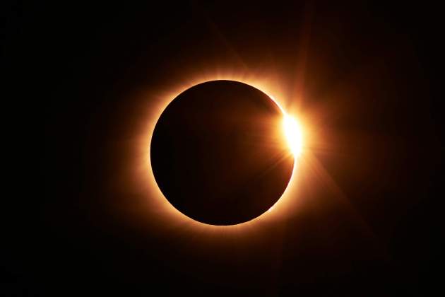 Eclipsi solar / Jongsun Lee, Unsplash Eclipsi solar / Jongsun Lee, Unsplash