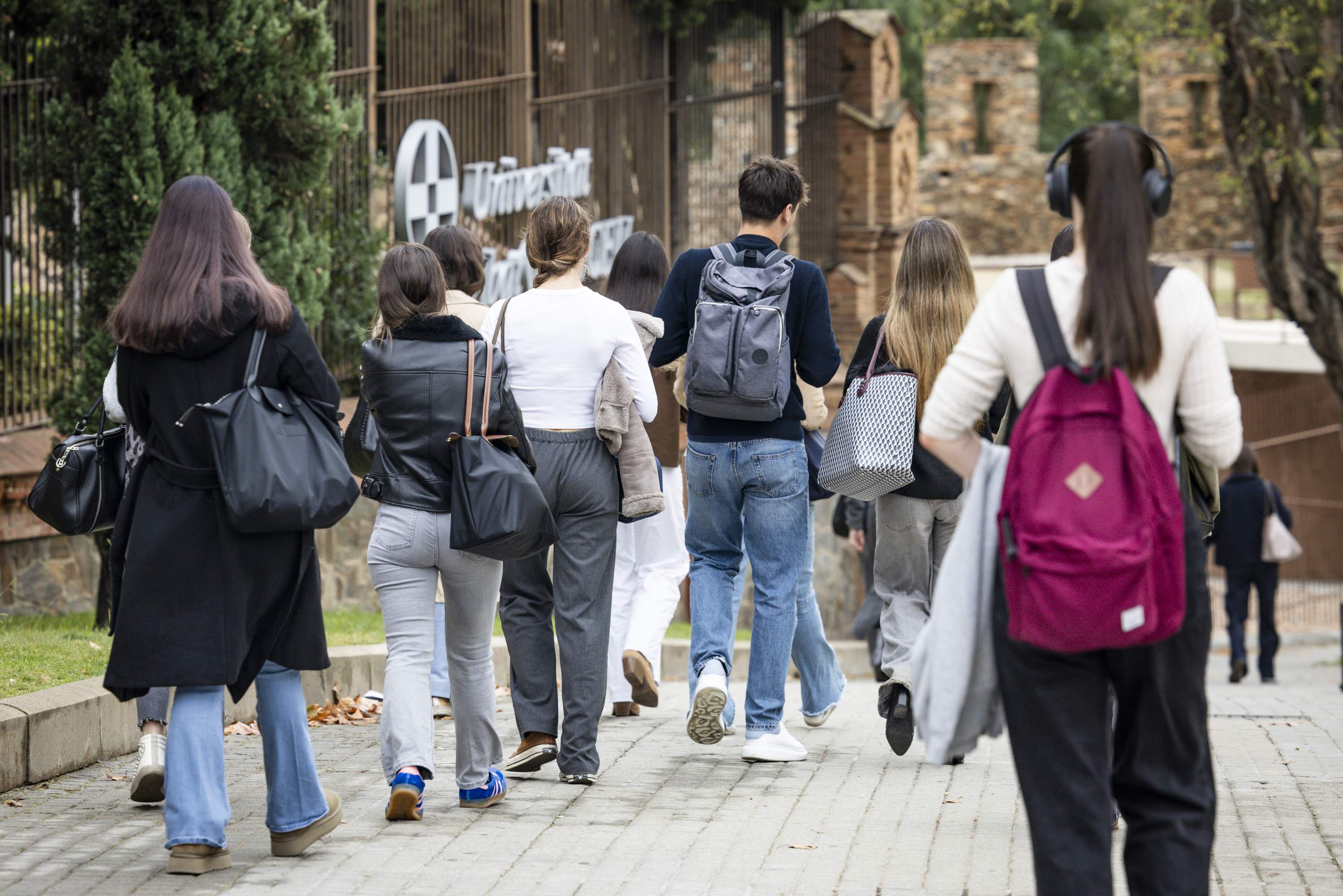 El Reino Unido prohibirá las redes sociales a los menores de 16 años