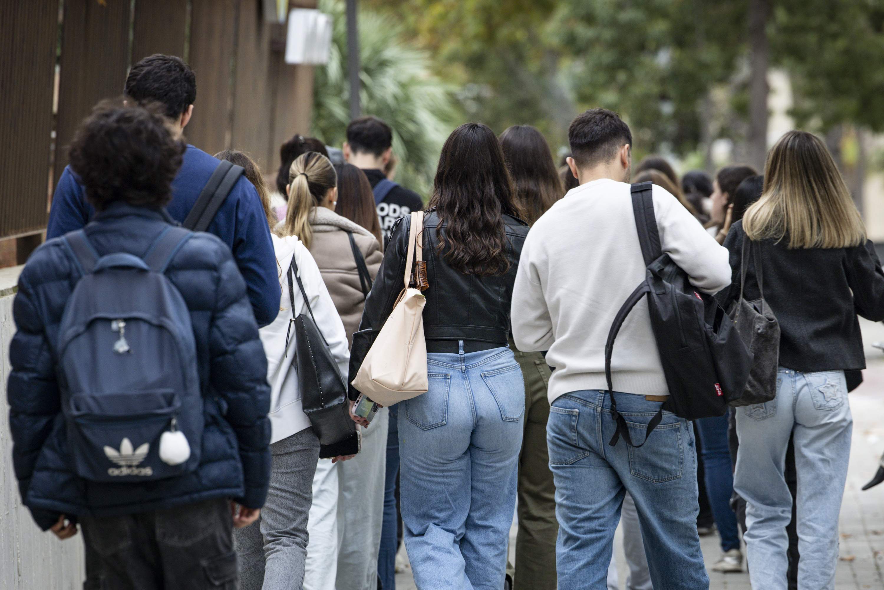 Del desconeixement a risc d'enaltiment: el franquisme torna entre els més joves 50 anys després