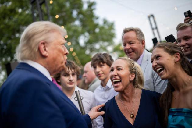 Trump saluda Greene a la Casa Blanca el juny del 2025 / Europa Press Trump saluda Greene a la Casa Blanca el juny del 2025 / Europa Press