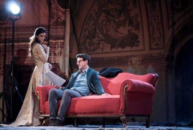 Clara Lago, con Diego Martín en 'La venus de las pieles' Clara Lago, con Diego Martín en 'La venus de las pieles'