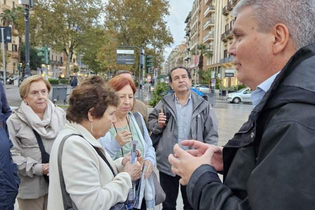 1. Palerm. Piazza Ruggiero VII angle Libertà. Inici de la nostra aventura. Cedida Dolors Pelegrí 1. Palerm. Piazza Ruggiero VII angle Libertà. Inici de la nostra aventura. Cedida Dolors Pelegrí