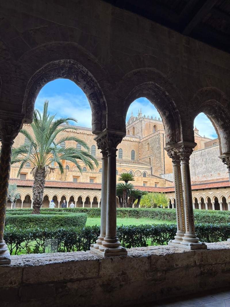 9. Monreale. Claustro de los benedictinos. Cedida Miquel Solà 9. Monreale. Claustro de los benedictinos. Cedida Miquel Solà