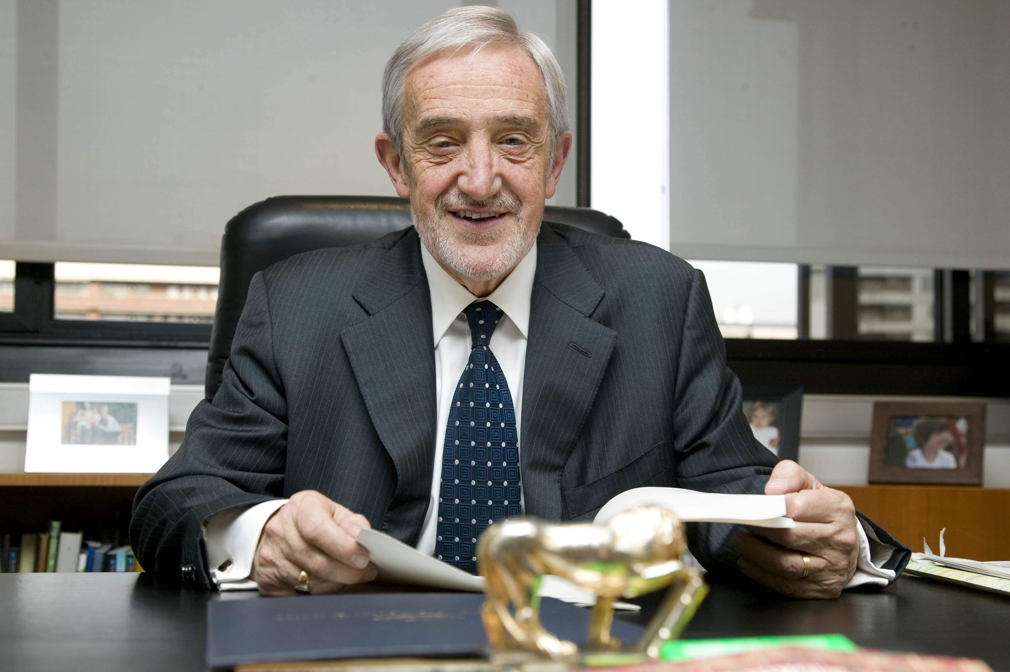 Muere Lluís Reverter, mano derecha de Narcís Serra en el Ayuntamiento de Barcelona y en Defensa