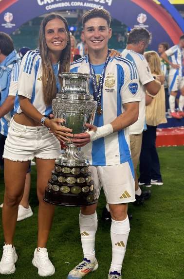 Emilia Ferrero i Julián Álvarez Emilia Ferrero i Julián Álvarez