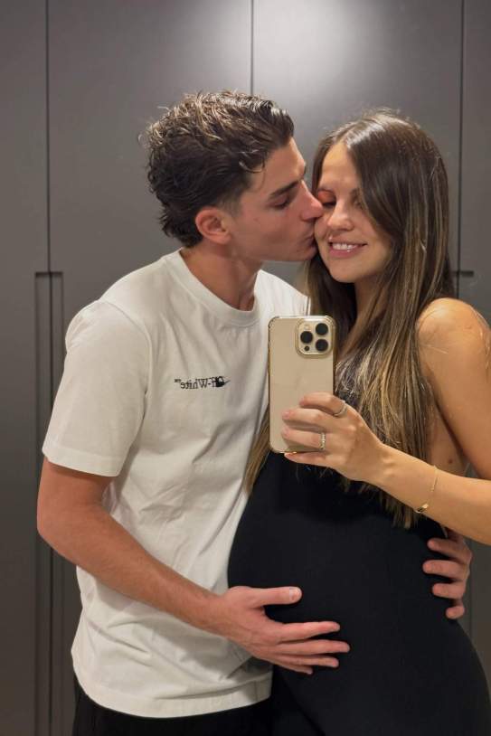 juliaanalvarez 1763415892 3768128072273629967 1025950178 juliaanalvarez 1763415892 3768128072273629967 1025950178