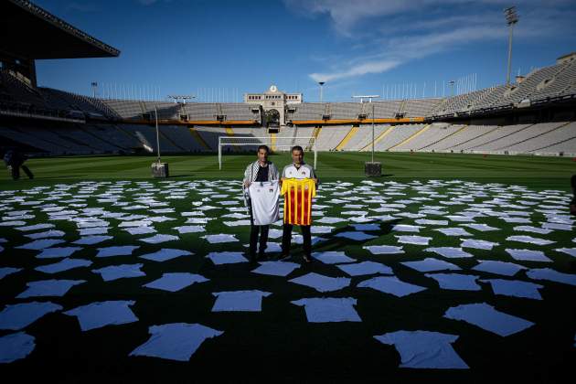 Los entrenadores de la selección de Cataluña y Palestina, en el Estadio Olímpico de Montjuïc / Foto: FCF Los entrenadores de la selección de Cataluña y Palestina, en el Estadio Olímpico de Montjuïc / Foto: FCF
