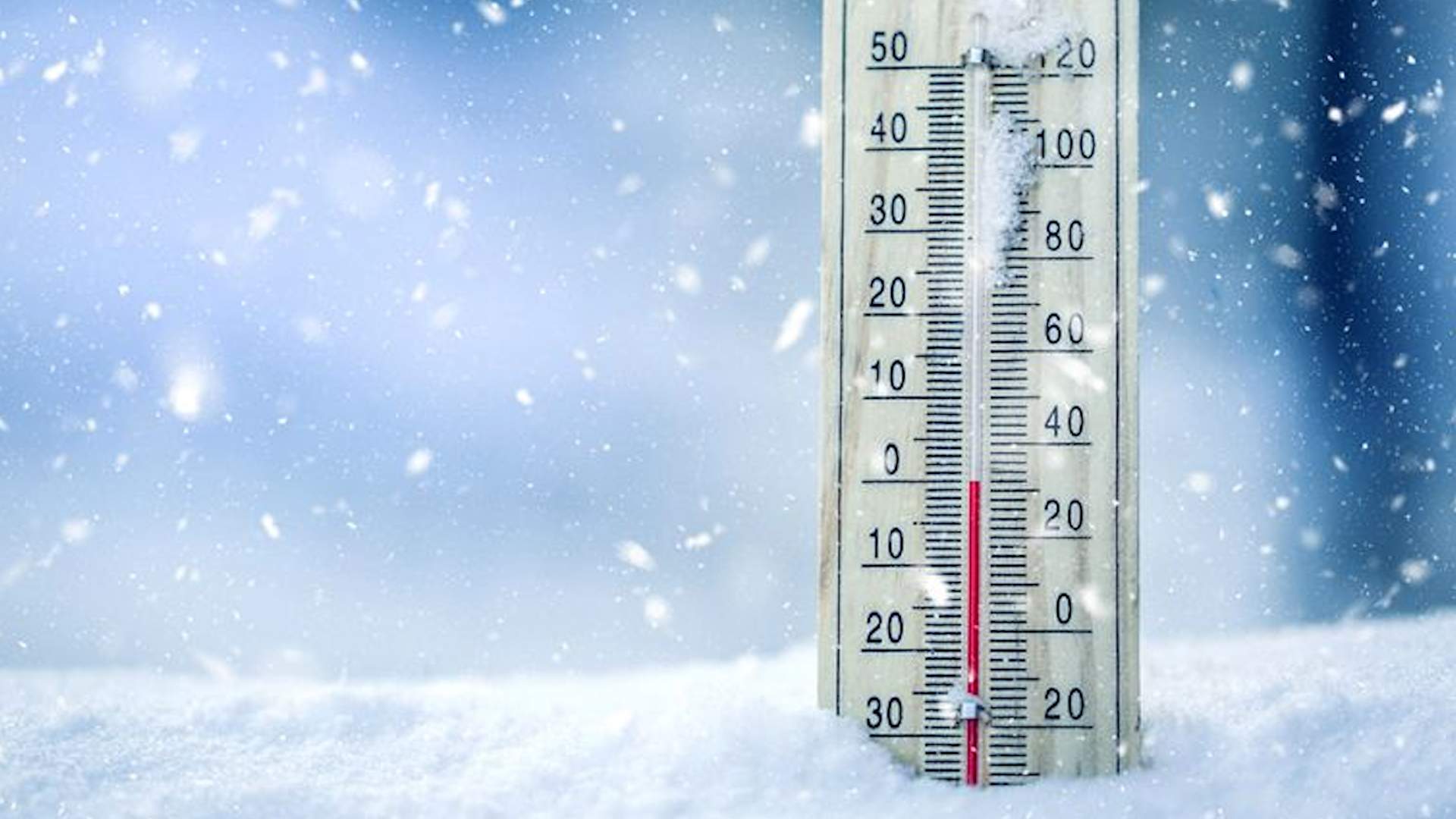 Zarpazo invernal y desplome de temperatura en Catalunya: ¿nevará en cotas bajas?
