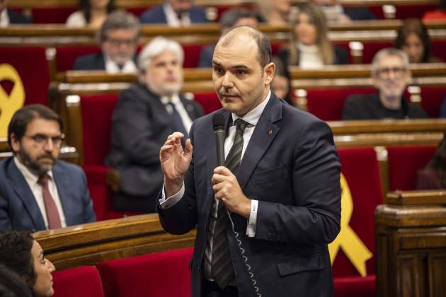 Ple Parlament, sessió de control conseller dalmau presidència / Foto: Carlos Baglietto