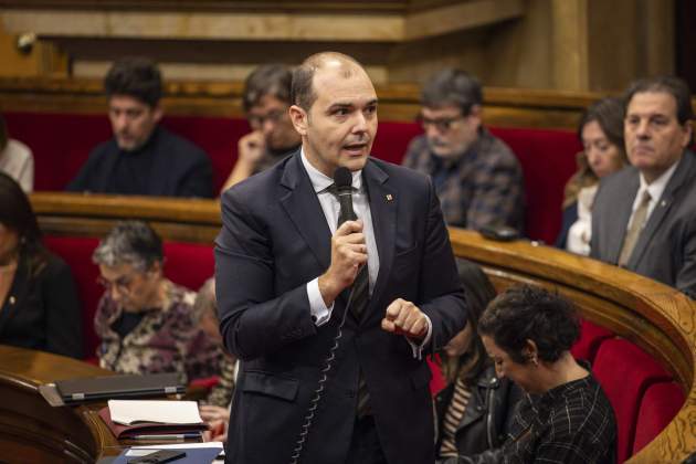 Ple Parlament, sessió de control conseller dalmau presidència / Foto: Carlos Baglietto