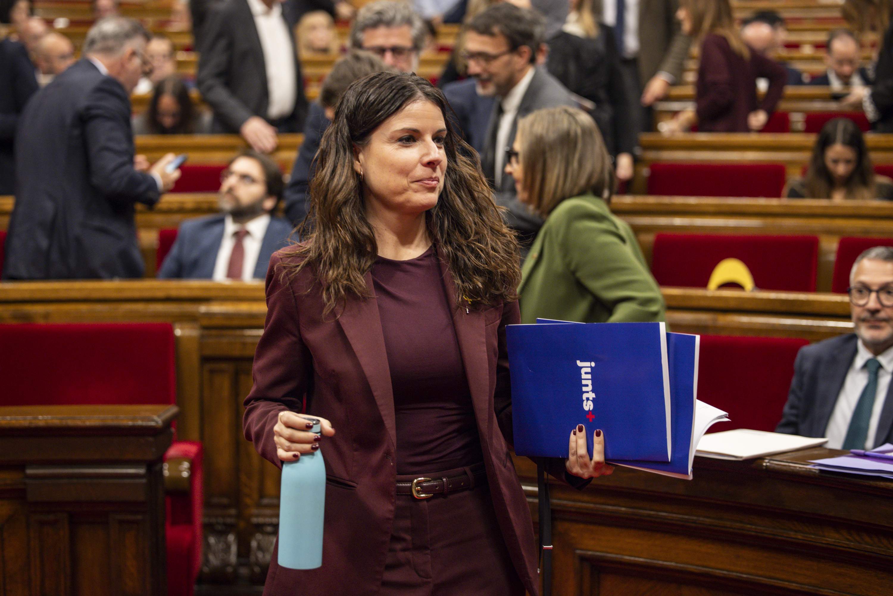 La postal de Navidad de Illa en castellano a Sales y Castillejo que indigna a Junts y la CUP: "Intolerable"