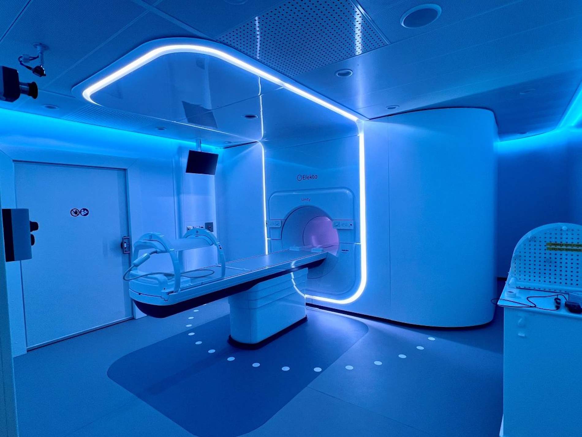 Quirónsalud amplía su cartera de servicios con un acelerador lineal para radioterapia guiada