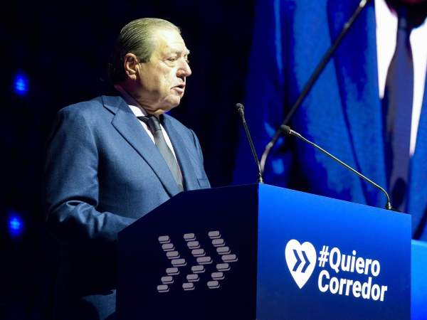 El president de l'Associació Valenciana d'Empresaris (AVE), Vicente Boluda. El president de l'Associació Valenciana d'Empresaris (AVE), Vicente Boluda.