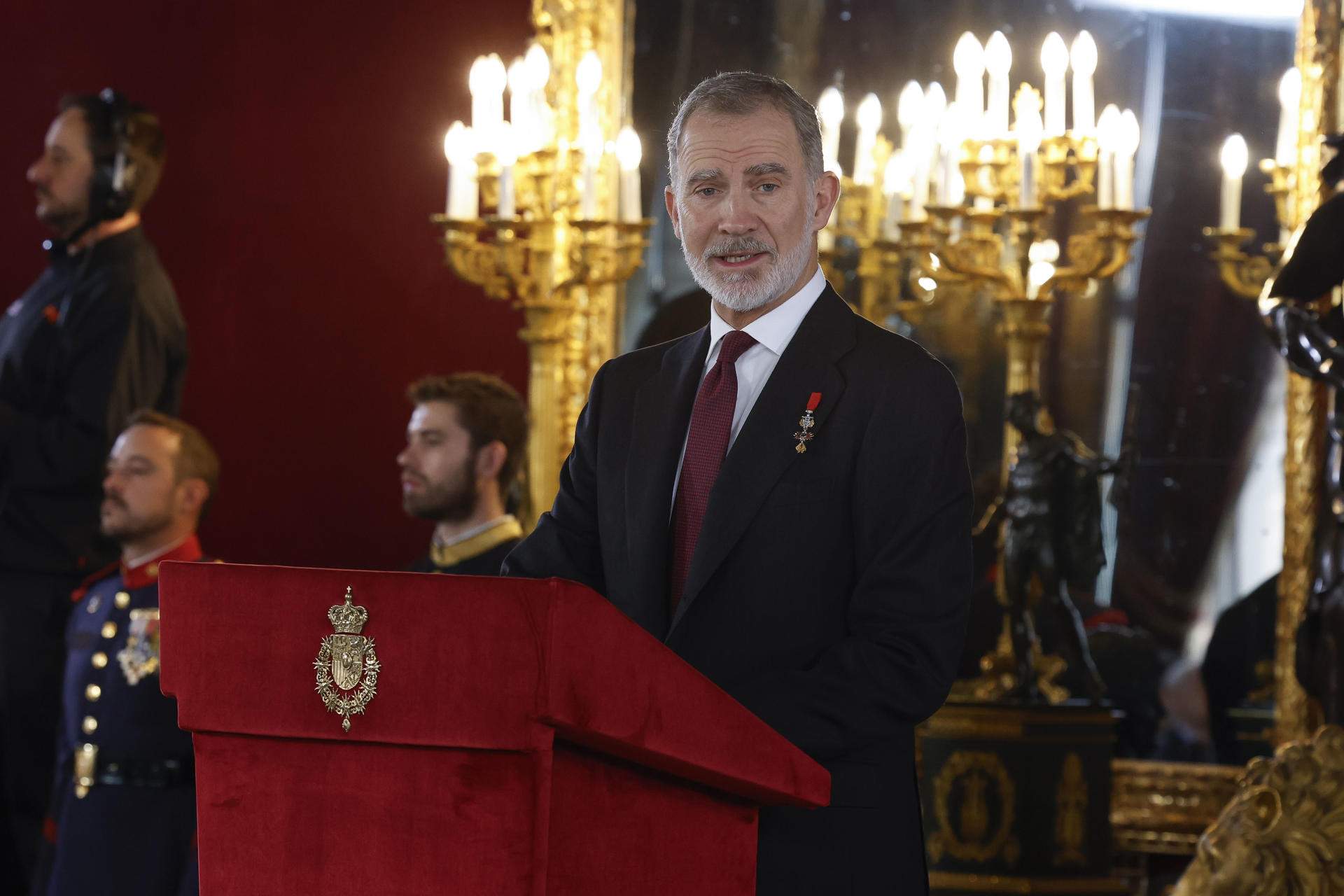 Felipe VI reivindica la figura de Juan Carlos I en una Transición que “no fue perfecta”