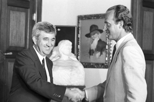 Rei Joan Carles i Gabriel Cañellas marivent autoretrat saridakis foto govern illes balears Rei Joan Carles i Gabriel Cañellas marivent autoretrat saridakis foto govern illes balears