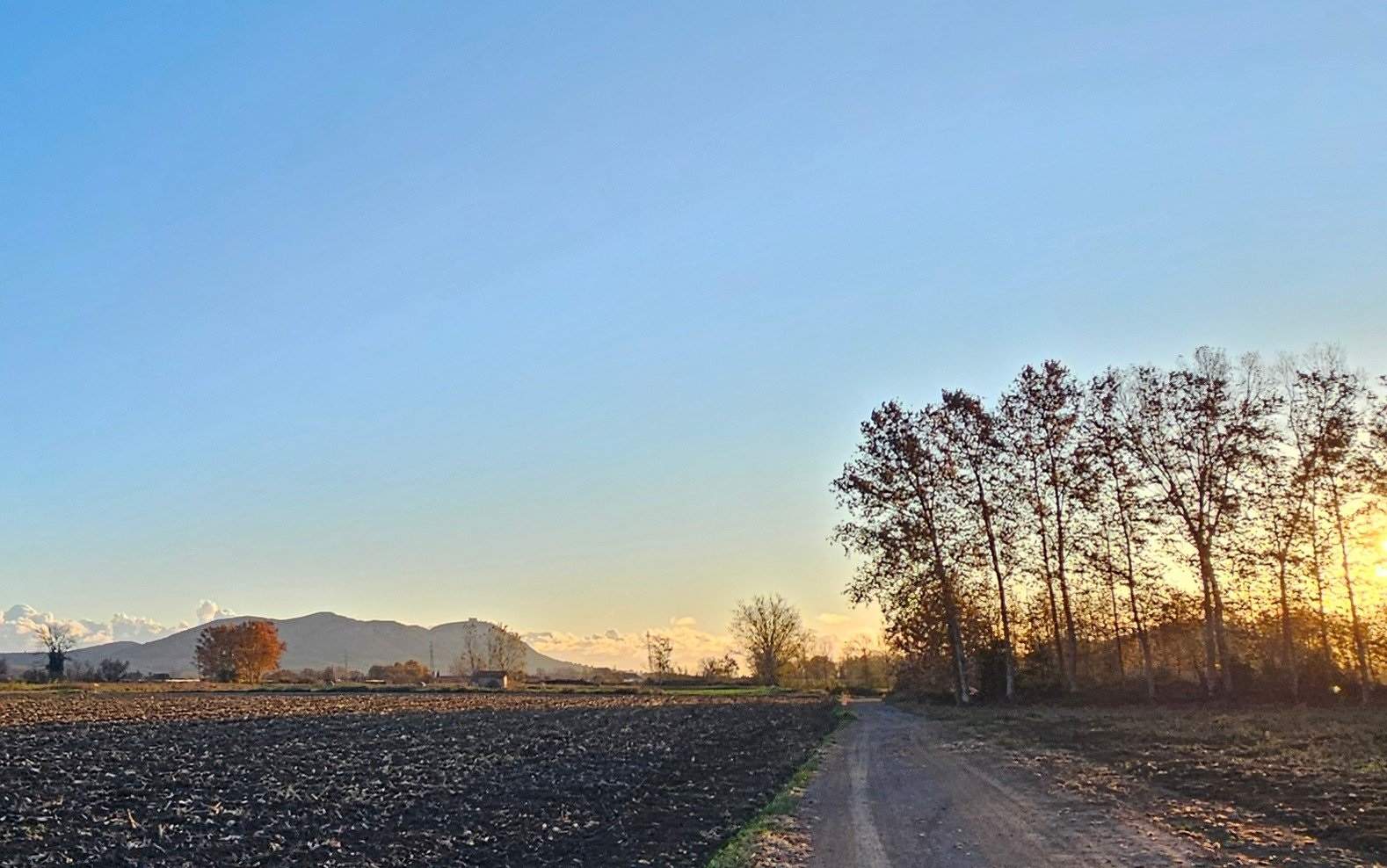 Torna el temps de tardor a Catalunya amb data de caducitat: pujada dels termòmetres i bonança abans del fred