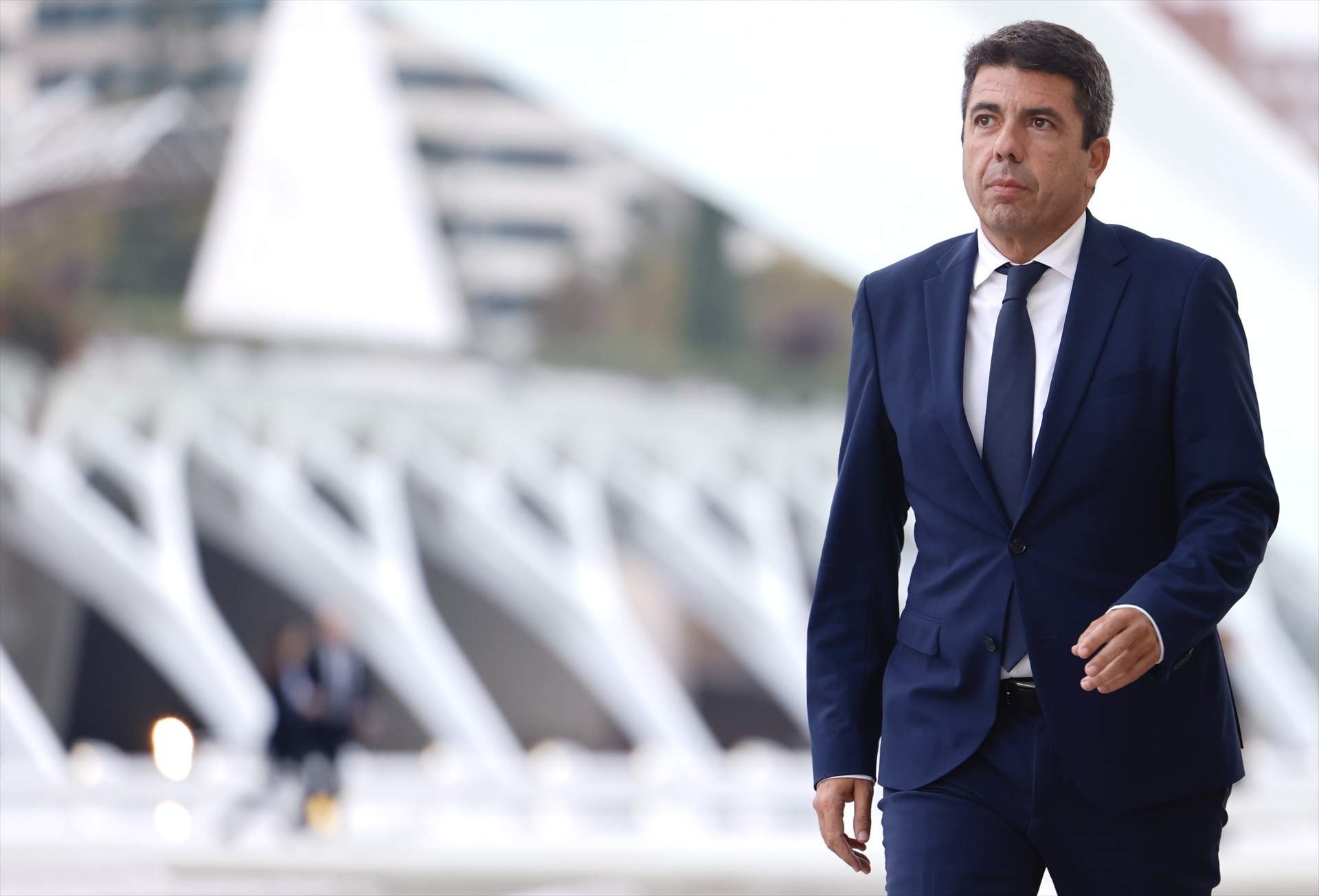 Mazón s’acomiada dels membres del seu govern amb un dinar en un restaurant de luxe